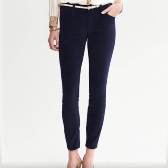 - Banana Republic navy blue velvet pants with pockets and tapered a… - Picture 1 of 7